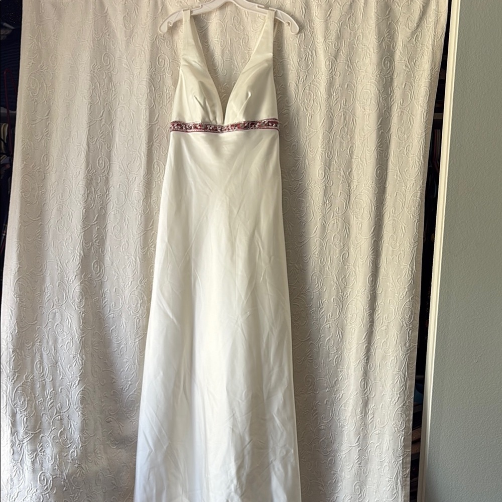 Alfred Angelo Cream Sleeveless Halter Wedding Gown